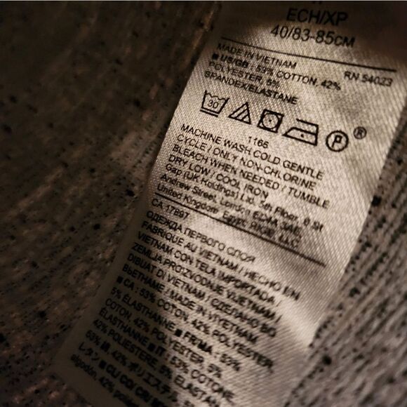 Banana Republic Bell Sleeve top Extra Small. - Picture 3 of 7